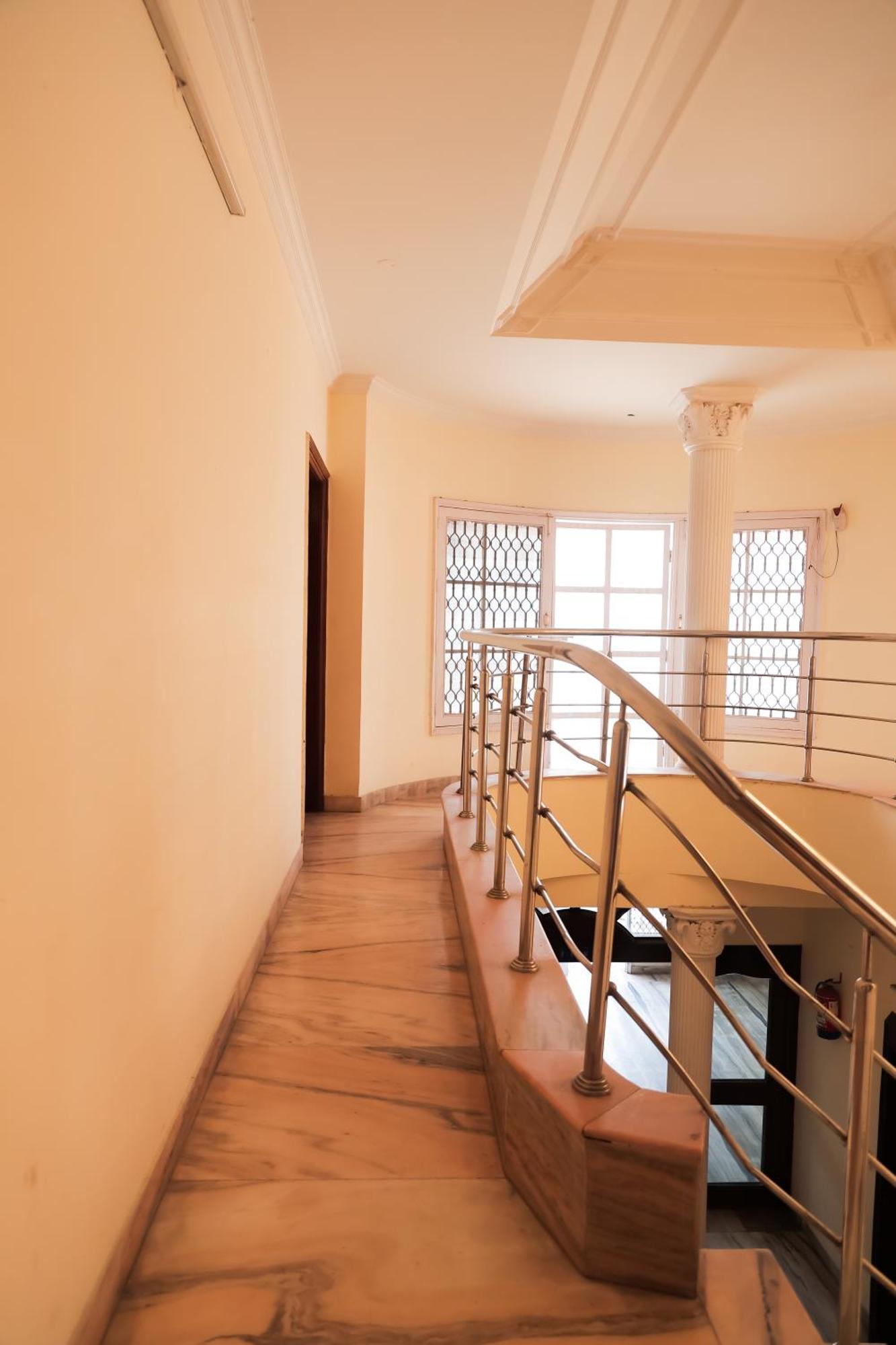 Hotel Green Villa - Near Anand Vihar Station Nova Deli Exterior foto